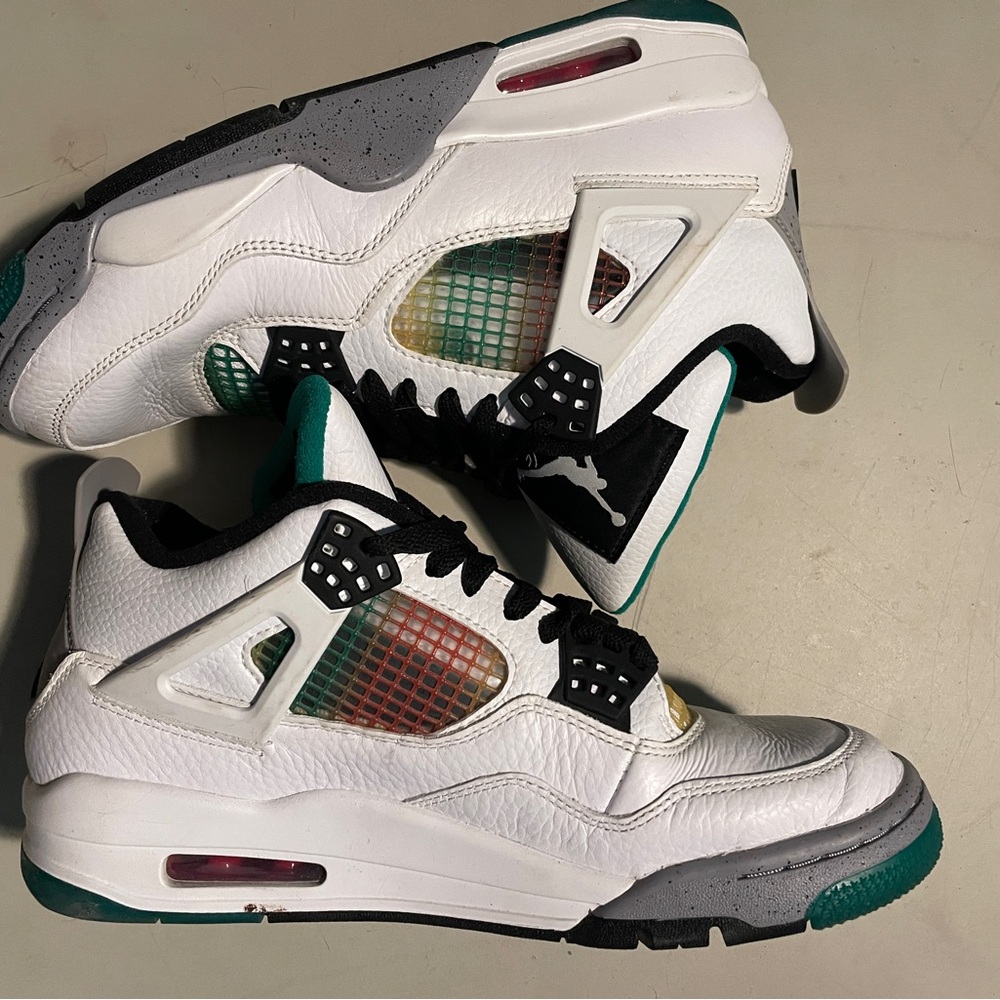 Women’s Jordan 4 Retros